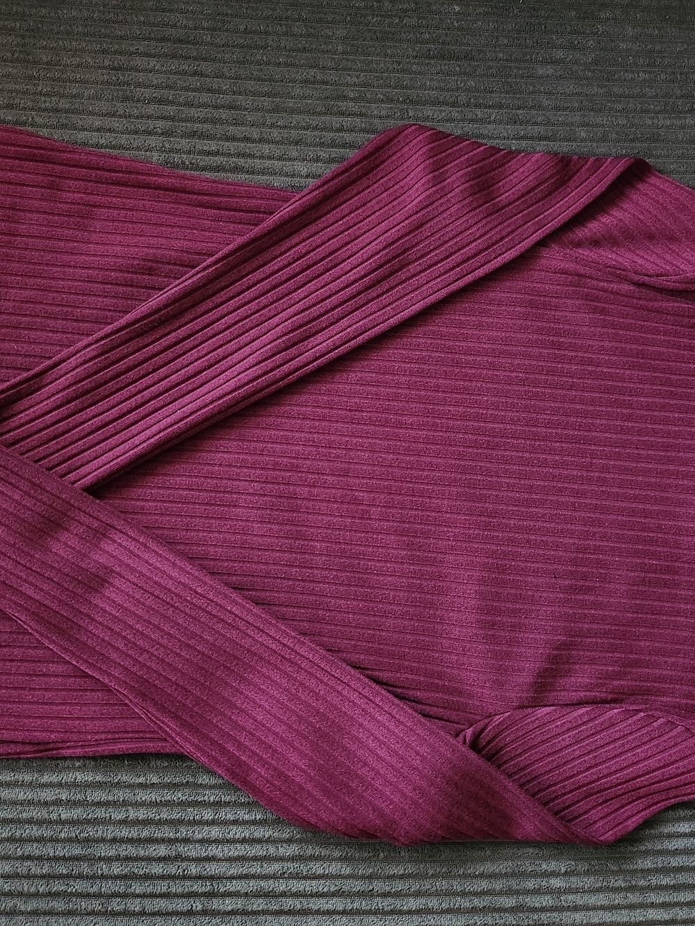 Hannah Off-the-Shoulder Ribbed Sweater in Magenta